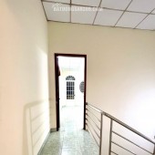 Ngay Nguyễn Thượng Hiền, nhà 3 tầng 80m2 mà giá chỉ nhỉnh 8Đ
