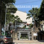Định cư nước ngoài bán đất tặng quán cà phê 3 mặt tiền.
