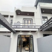 Chủ Nhà Cần Bán Gấp! Nhà 120M², 1 Trệt 1 Lầu, 3PN, Sổ Hồng Riêng Chỉ 2Tỷ1 Ngay Trung Tâm Thủ Dầu Một