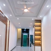 BÁN nhà tt văn hoá nghệ thuật ĐỐNG ĐA- đầu tư hoặc giữ tiền chỉ 10ty TL mạnh