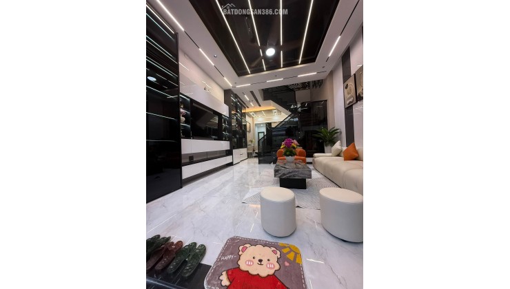 Siêu phẩm nhà 3 tầng 3 mê full nội thất TRẦN CAO VÂN - mới 100% vách vali vô ở