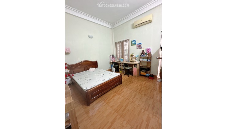 Nhà khu dân cư An Trang, An Dương ô tô vào nhà, 3 tầng thoáng mát, đáng sống