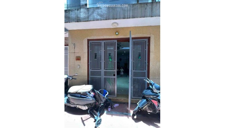 Bán nhà Thạch Bàn 6 tỷ 34m ô tô gần nhà,ngõ nông