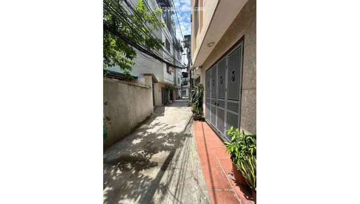 Bán nhà Thạch Bàn 6 tỷ 34m ô tô gần nhà,ngõ nông