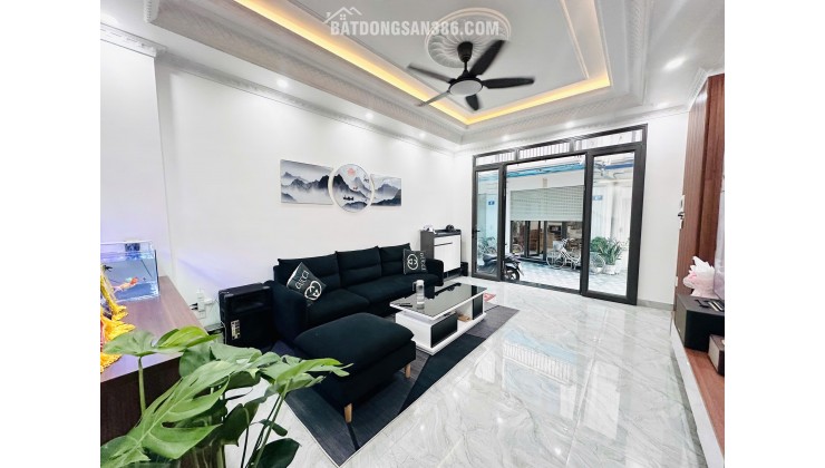 Nhà 3 tầng tại Hùng Vương Hồng Bàng 50m2 MỚI gần trường chợ giá chỉ 2,9 tỷ
