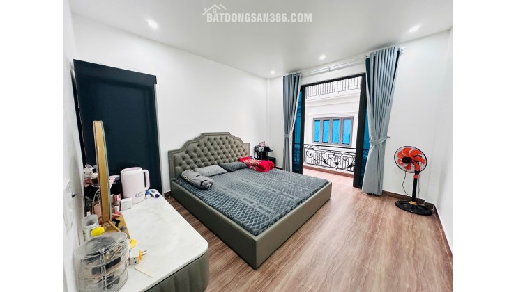 Nhà 3 tầng tại Hùng Vương Hồng Bàng 50m2 MỚI gần trường chợ giá chỉ 2,9 tỷ