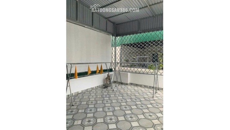 Cần cho thuê căn phòng tại địa chỉ số 10/97 ngõ 105 phố Bạch Mai, phường Bạch Mai, tp Hà Nội.