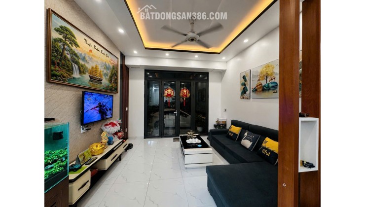  NHÀ 3 TẦNG KHU TÁI ĐỊNH CƯ VINHOMES RIVERSIDE – HỒNG BÀNG- FULL NỘI THẤT CHỈ 4,25 tỷ