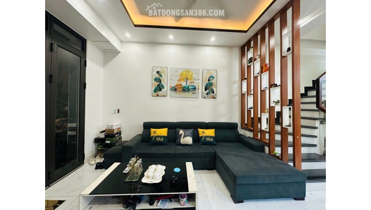  NHÀ 3 TẦNG KHU TÁI ĐỊNH CƯ VINHOMES RIVERSIDE – HỒNG BÀNG- FULL NỘI THẤT CHỈ 4,25 tỷ