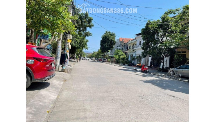 Cần bán gấp căn nhà đường Bãi Muối, trung tâm Cao Thắng, Hạ Long, Quảng Ninh