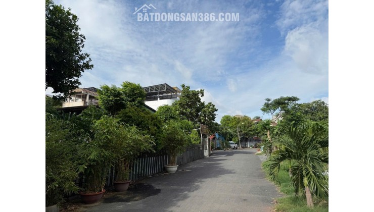 Biệt thự view công viên trục Dương Quảng Hàm, P.6, Gò Vấp, 470m2, đường 12m, 47 tỷ