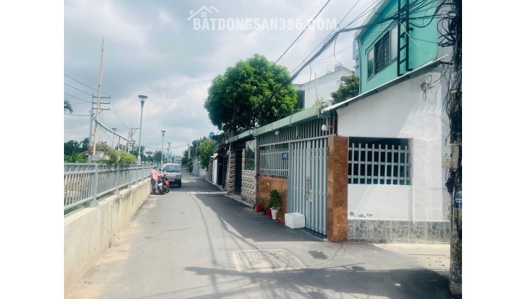 Bán đất Thạnh Lộc 19, Quận 12, 2.650m2, ngang 65m, 41 tỷ