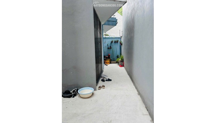 HÀNG HIẾM BÁN ĐẤT NGUYỄN VĂN LINH, LONG BIÊN  SAU 1 NHÀ RA Ô TÔ TRÁNH  KHU VỰC ĐANG PHÁT TRIỂN 31M²  MT 3,5M  4,6 TỶ.