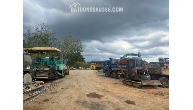 Bán nhanh lô đất MT đường Vòng Lâm Viên phường Lâm Viên .