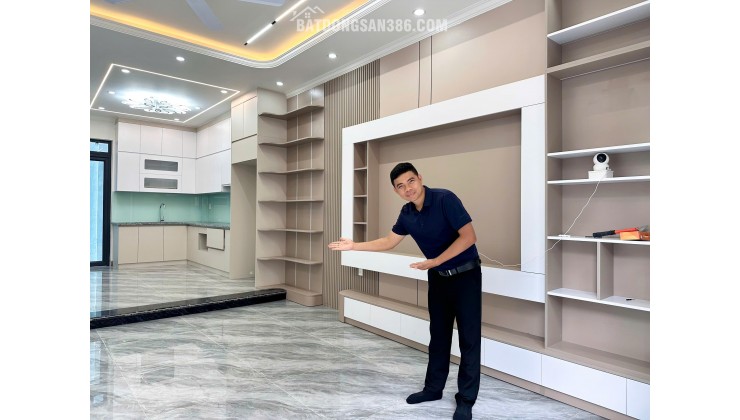 4,X TỶ – NHÀ 4 TẦNG XÂY ĐỘC LẬP, Ô TÔ ĐỖ CỬA SÁT siêu thị MEGAMARKET Hồng Bàng