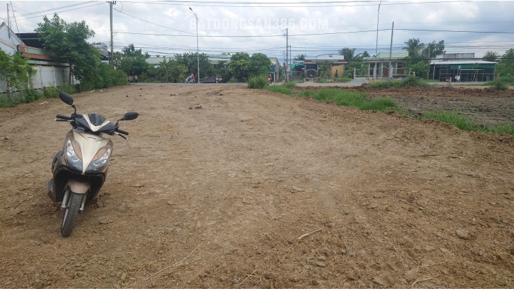 CHO THUÊ 5000M2 MẶT TIỀN QL50 LÀM BÃI XE NHÀ XƯỞNG KHO LẠNH 0901651234.