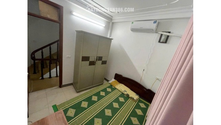 Cần cho thuê nhà hộ gia đình riêng biệt tại địa chỉ nhà Tổ 2, số nhà 56, ngõ 219 phố Định Công Thượng, Hoàng Mai, TP Hà Nội.
