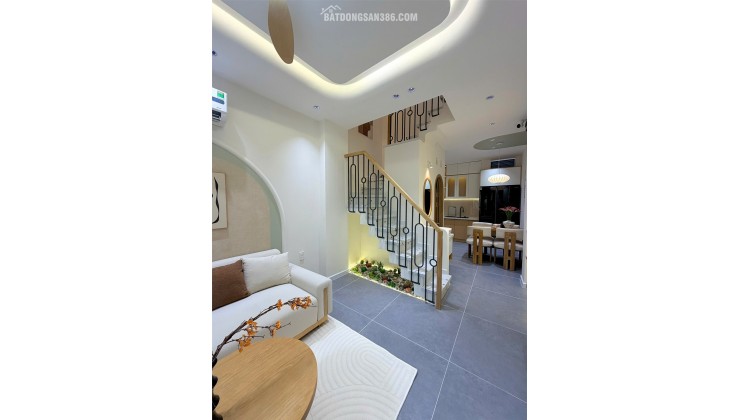 HÀNG ĐẸP BÙI QUANG LÀ – GÒ VẤP  28M² – NHÀ MỚI 2 TẦNG – 2PN – 2WC  HX TẢI TỚI NHÀ  NGAY EMART PHAN HUY ÍCH – GẦN GA T3, SÂN BAY TSN  CHỈ 3,68 TỶ