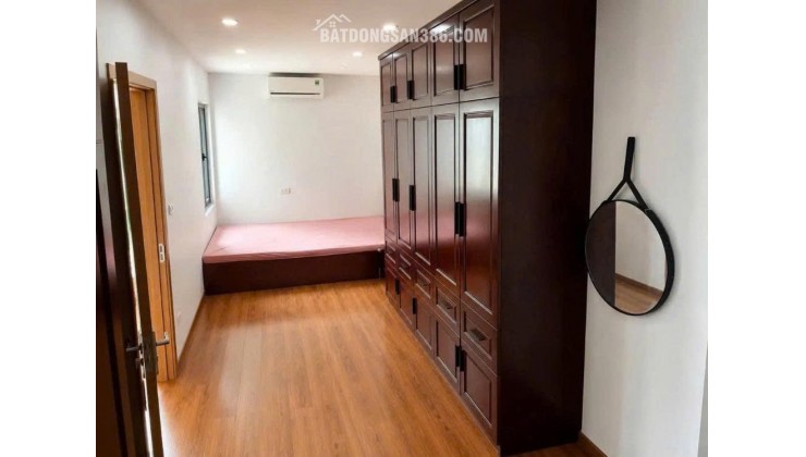 Chính chủ cần cho thuê căn hộ mini tại ngõ 579 Lạc Long Quân, Tây Hồ, Hà Nội.