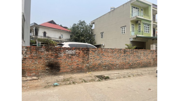 Bán nhà Bãi Muối Hà Lầm, Cao Thắng, Hạ Long  căn góc đường to