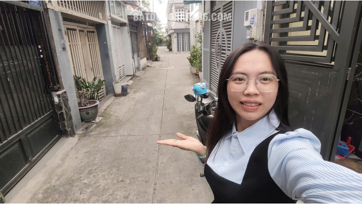 Nhà hẻm xe hơi Nguyễn Hữu Tiến  Tân Phú 44m² mà chỉ nhỉnh 5Đ