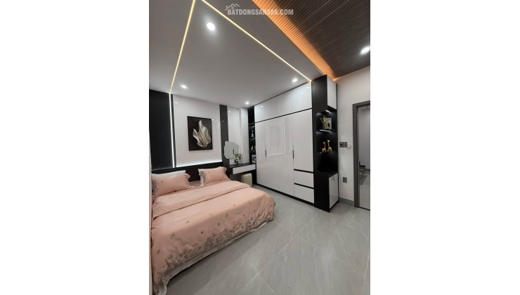 Siêu phẩm nhà 3 tầng 3 mê full nội thất TRẦN CAO VÂN - mới 100% vách vali vô ở