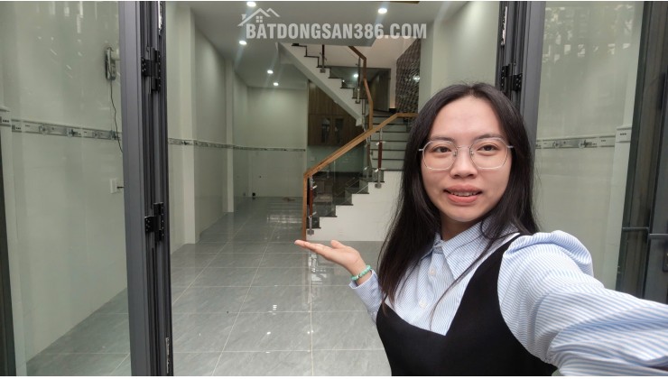 Nhà hẻm xe hơi Nguyễn Hữu Tiến  Tân Phú 44m² mà chỉ nhỉnh 5Đ