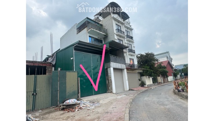 Bán Nhà Bát Khối 11 tỷ 86m ô tô đỗ cửa,vỉa hè view hồ