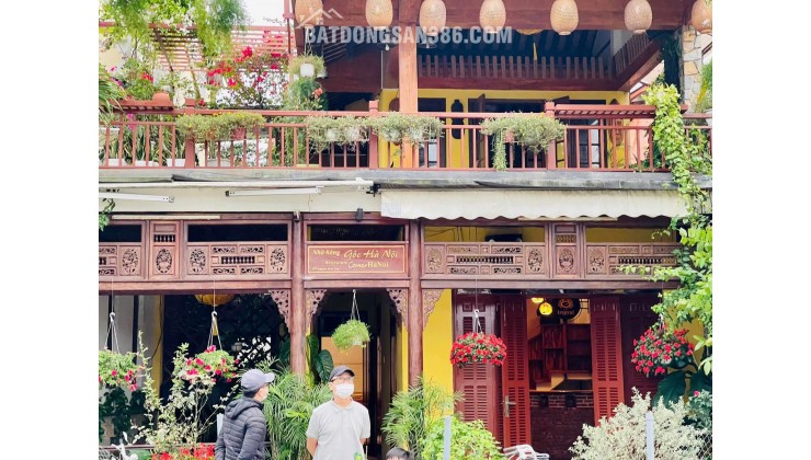 Bán nhà 2 tầng - Căn góc 2 mặt tiền view sông Hội An