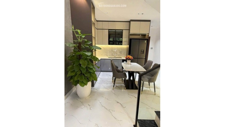 Nhà Full nội thất 3 tầng đường Dương Đức Hiền - Gần biển