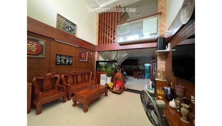 SÁT MẶT TIỀN LÊ VĂN LƯƠNG, QUẬN 7, 5 TẦNG, 4.6 x 16 NỞ HẬU, 9 TỶ