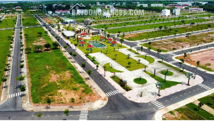 bán đất nền sổ sẵn, sang tên công chứng ngay, nằm mặt tiền DT 741