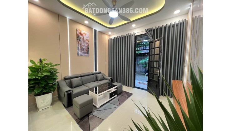 BÁN NHÀ MỚI – ĐÓN VẬN MAY – 3 TẦNG KHANG TRANG TẠ QUANG BỬU  Q8