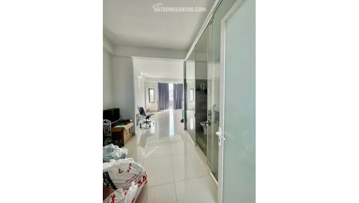 BÁN CHUNG CƯ LÔ GÓC THOÁNG SÁNG SÀI ĐỒNG HÀNG XÓM VINHOMES 2 NGỦ BAN CÔNG RỘNG 74M² 4.1 TỶ.