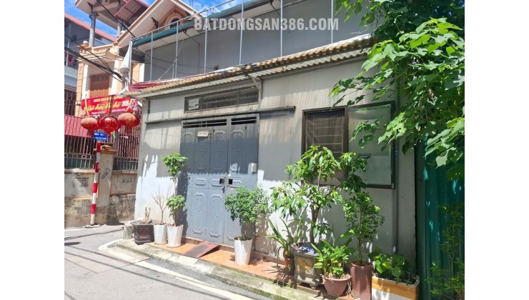 Đất Bát Khối 6.6 tỷ 52m lô góc,ô tô vào nhà,Long biên
