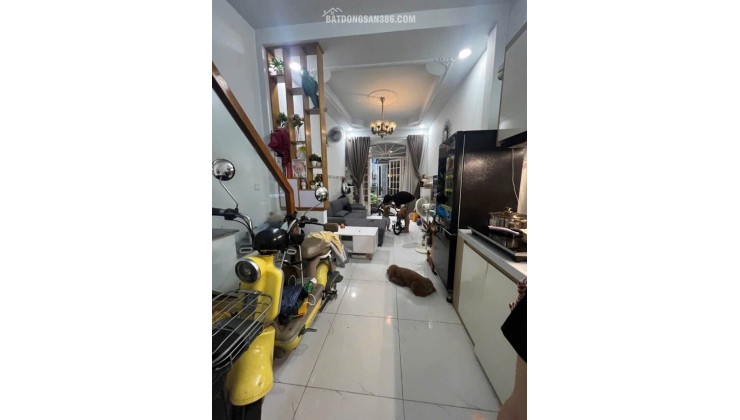 BÁN NHÀ TÂN BÌNH - GIÁ CỰC TỐT CHỈ 3 TỶ NHỎ Có Hẻm 3M khu CỐNG LỠ TÂN BÌNH
