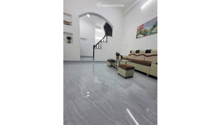 Nhà đẹp 2 Tầng gần Mặt Tiền Phạm Văn Bạch Tân Bình 36M2 chỉ 4,68 TYY
