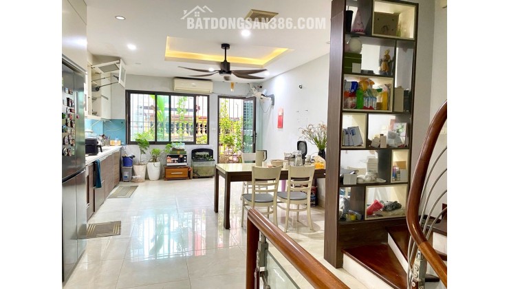  BÁN NHÀ NGỌC THỤY - GẦN MIPEC - CẦU CHƯƠNG DƯƠNG – 40M² – 5 TẦNG DÂN XÂY – GIÁ 8,9 TỶ