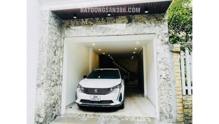 Bán nhà Ngọc thụy 11 tỷ 40m ô tô gara,thang máy,sổ đỏ Long Biên