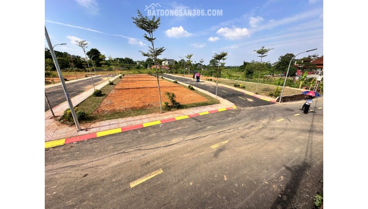 Bác nào đang kinh doanh nhà trọ gần các trường Đại học chuẩn bị di dời, quan tâm quỹ đất vàng cổng ĐHQG Hòa Lạc alo em!