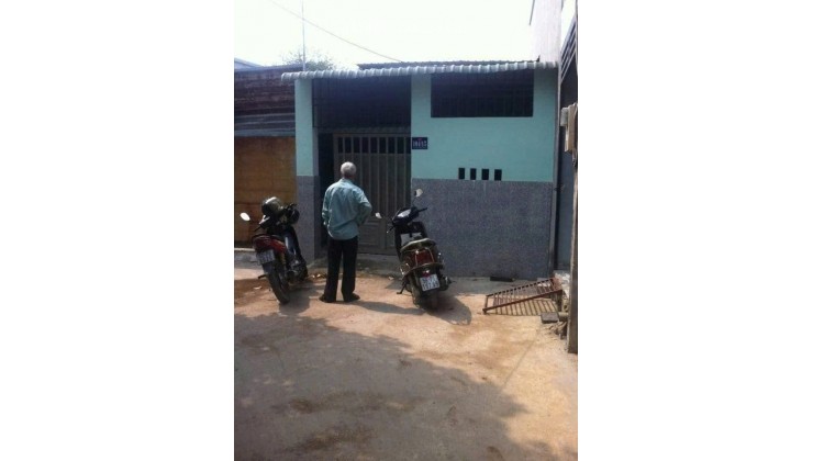 NHÀ CẤP 4 (4x20) GÁC ĐÚC SUỐT 4X15 ĐÔNG THẠNH HÓC MÔN LH:0395276851