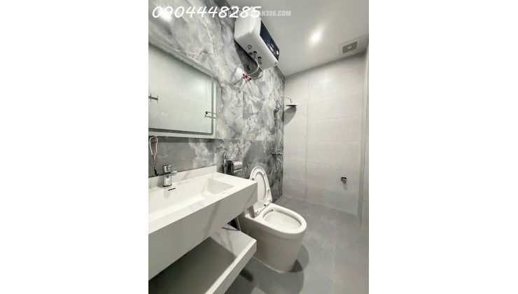 Nhà đẹp độc lập sân cổng riêng mặt ngõ cách đường chính 20m ô tô đỗ cửa tại Đằng Hải Hải An