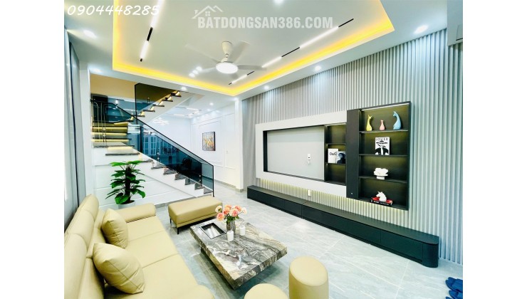 Bán 2 căn 4 tầng xây mới mặt ngõ Hồ Sen