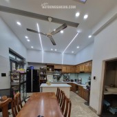 Nhà đẹp 3 tầng tăng nhơn phú hẻm xe hơi tránh full tiện ích 96m2 - chỉ 7.8 tỷ