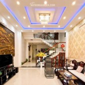 Bán nhà 3 tầng 3 mê đúc đường Nguyễn Khang, trung tâm Thanh Khê.