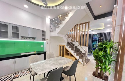 BÁN NHÀ MỚI – ĐÓN VẬN MAY – 3 TẦNG KHANG TRANG TẠ QUANG BỬU  Q8