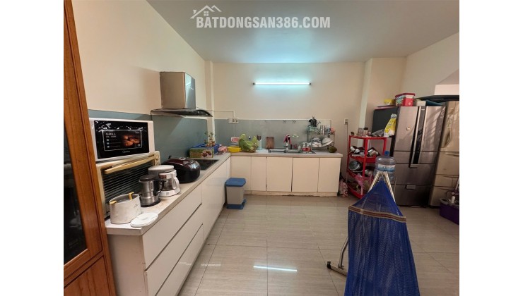 NHÀ MẶT TIỀN ĐƯỜNG 10M – 48M2 – 3 TẦNG + SÂN THƯỢNG – 3PN – 3WC – 8,8 TỶ TL – SÁT ĐH VĂN LANG, CÁCH DƯƠNG QUẢNG HÀM 100M!