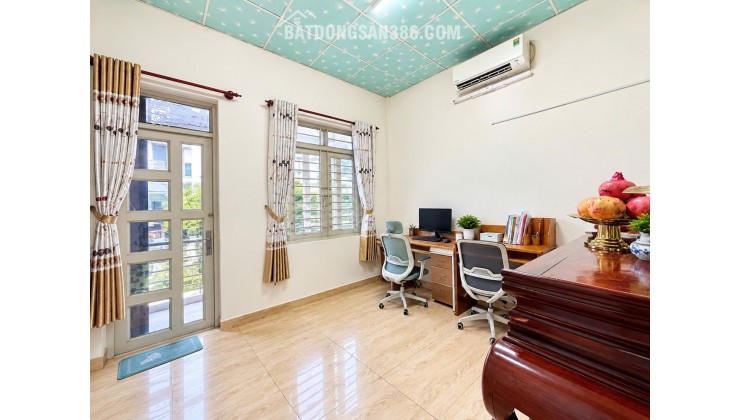 Bán nhà Quận 7 - Nguyễn Thị Thập 125m2 2 Tầng 4PN, Ngang 5.1m - 100m ra Mặt tiền, 9.X tỷ