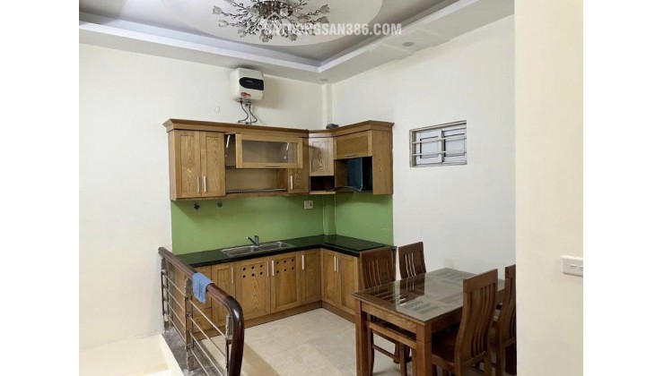 Cần cho thuê nhà nguyên căn số nhà 155a, ngõ 381 Nguyễn Khang- Cầu Giấy- Hà Nội
