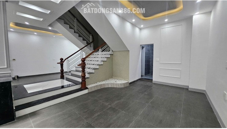 Cho thuê mặt tiền 200m2 trung tâm D2D Trấn Biên giá chỉ 15tr/ tháng